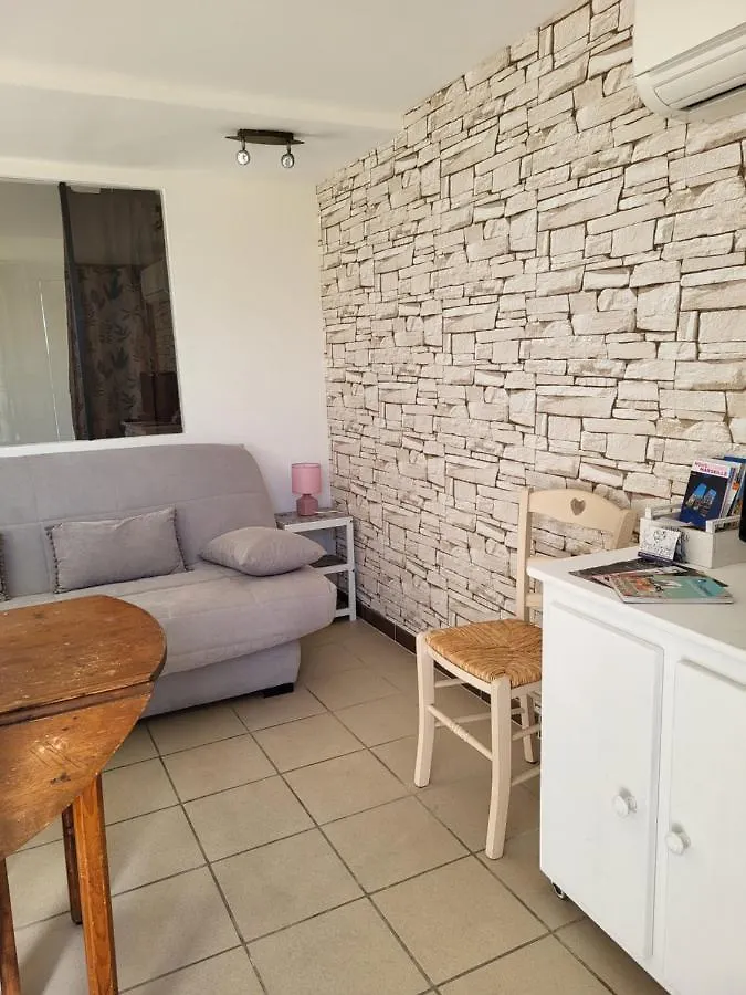 Homestay Chambre D Hotes Au Coeur Des Oliviers Marseille