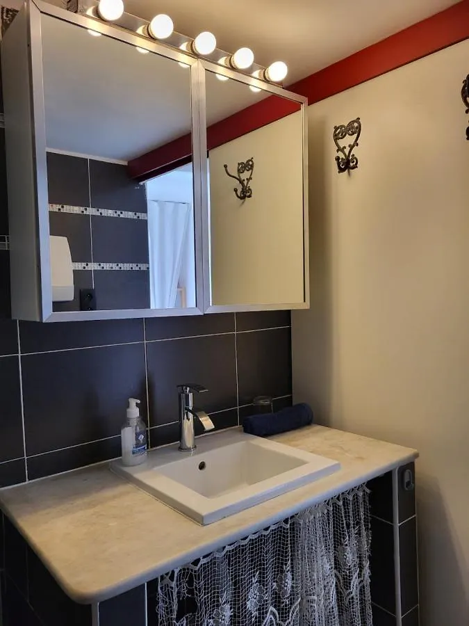 Chambre D Hotes Au Coeur Des Oliviers Marseille Homestay