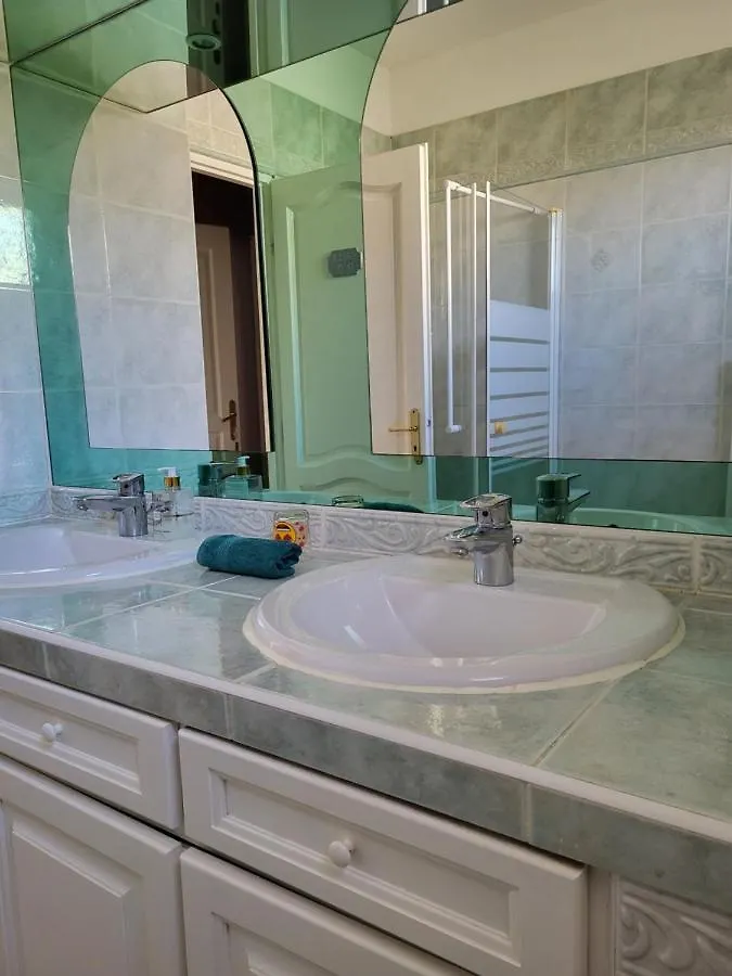 Chambre D Hotes Au Coeur Des Oliviers Marseille