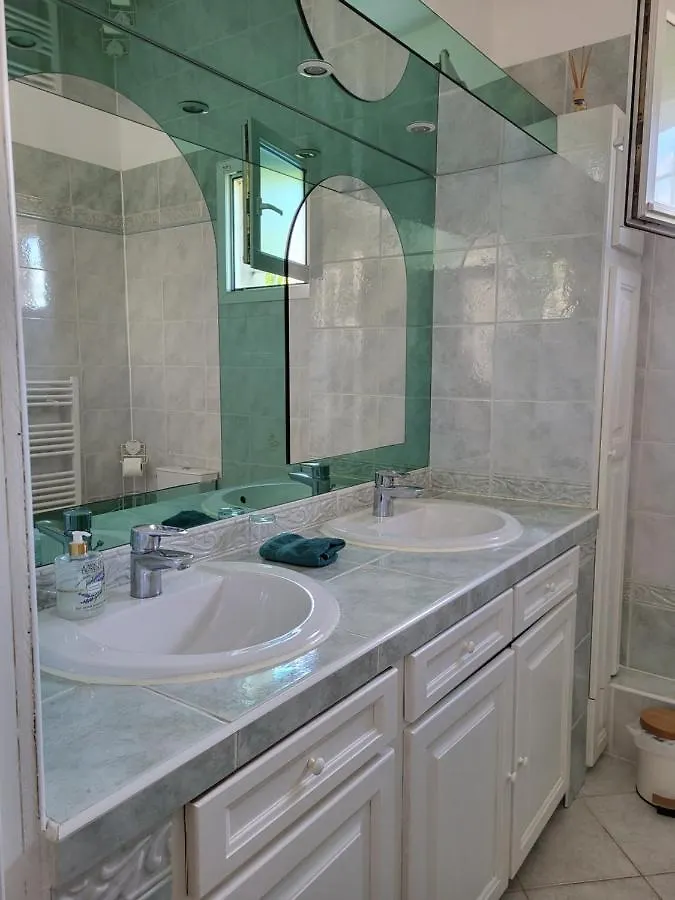 Homestay Chambre D Hotes Au Coeur Des Oliviers Marseille France